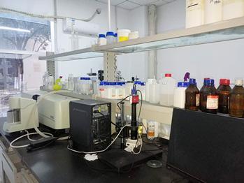 研(yan)究(jiu)與(yu)試驗室(shi)